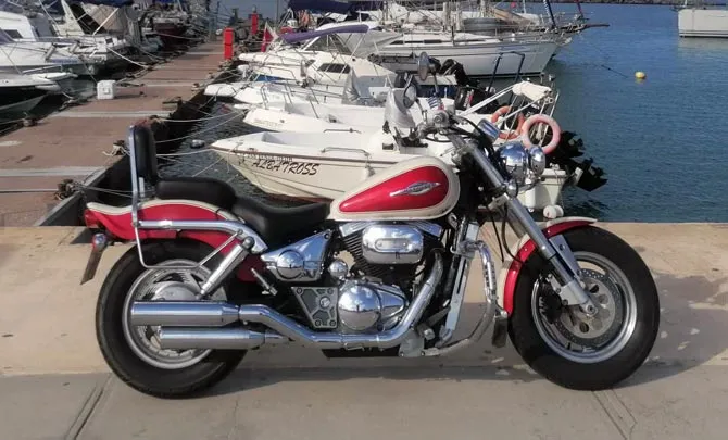 Suzuki VZ 800 Marauder